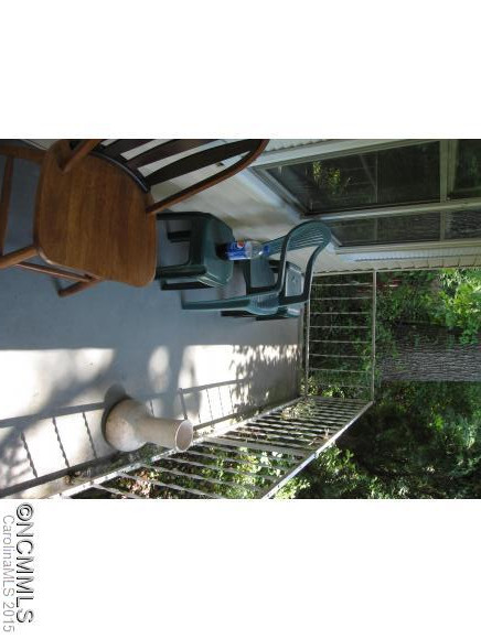 28 Winthrop Road - Photo 3