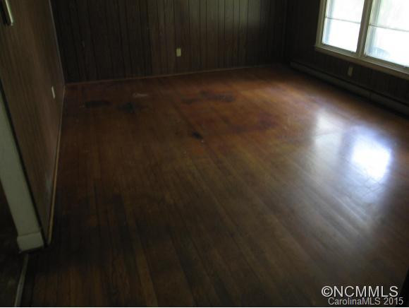 28 Winthrop Road - Photo 4