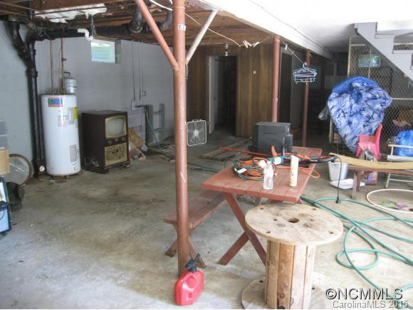 28 Winthrop Road - Photo 6