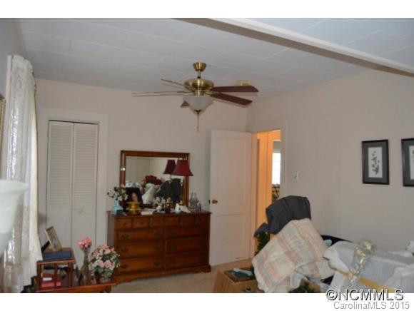 140 Lincoln Avenue - Photo 14