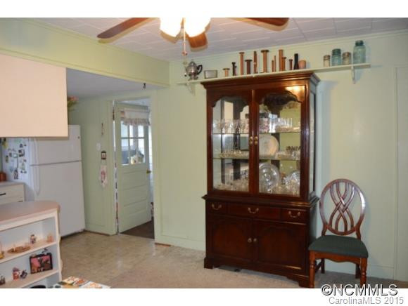 140 Lincoln Avenue - Photo 6