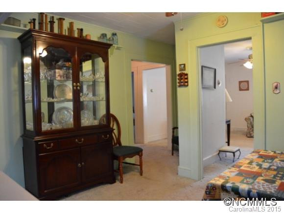 140 Lincoln Avenue - Photo 8