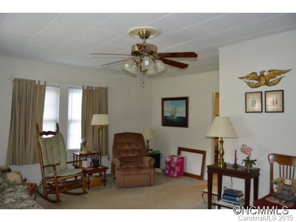 140 Lincoln Avenue - Photo 9
