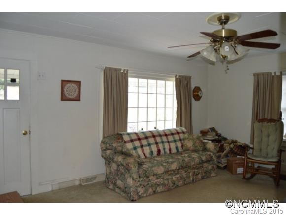 140 Lincoln Avenue - Photo 10