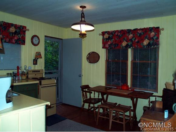 208 Wolf Ridge Road - Photo 16
