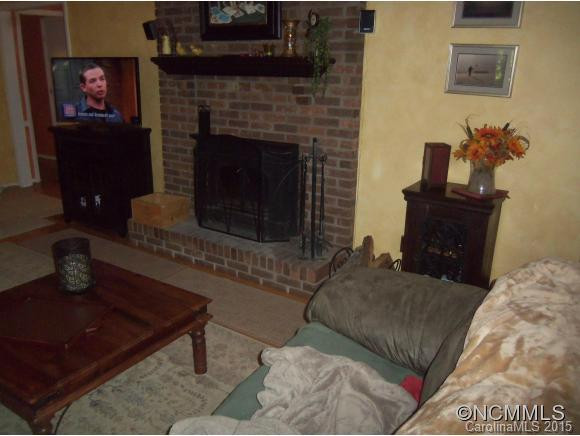 202 Fernwood Drive - Photo 7