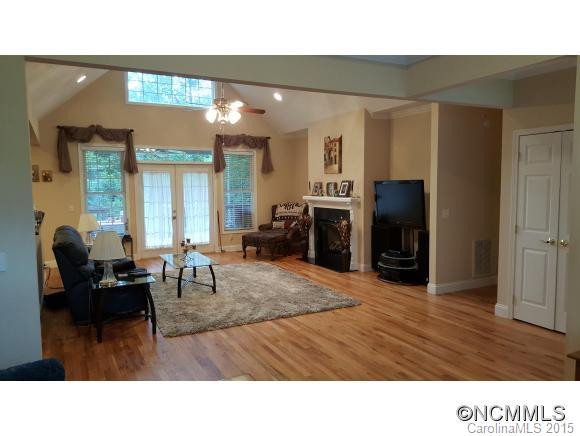 27 Moland Drive - Photo 3