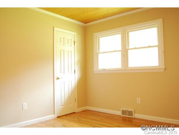 56 Glendale Dr - Photo 11