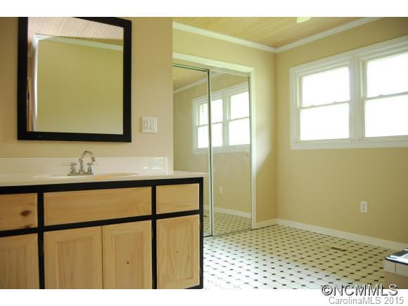 56 Glendale Dr - Photo 16