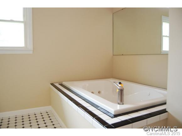 56 Glendale Dr - Photo 17