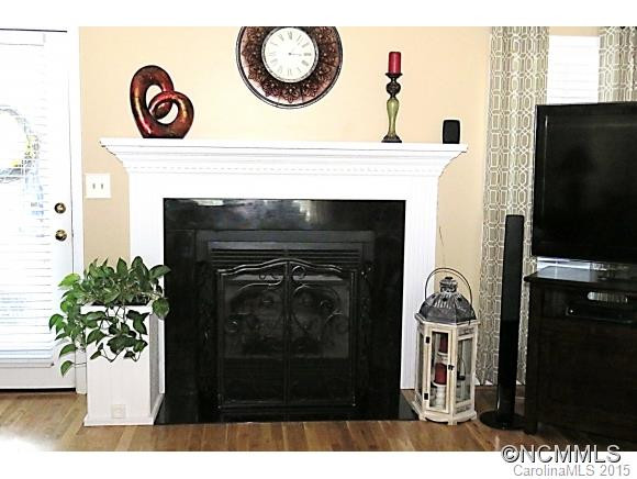 3 Strathmore - Photo 3