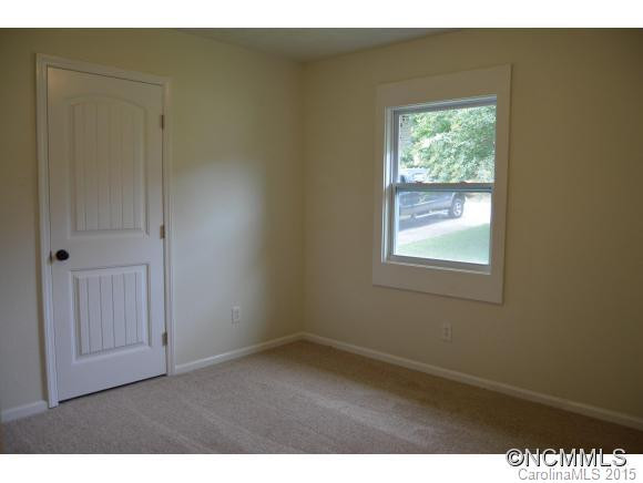 18 Springside - Photo 7