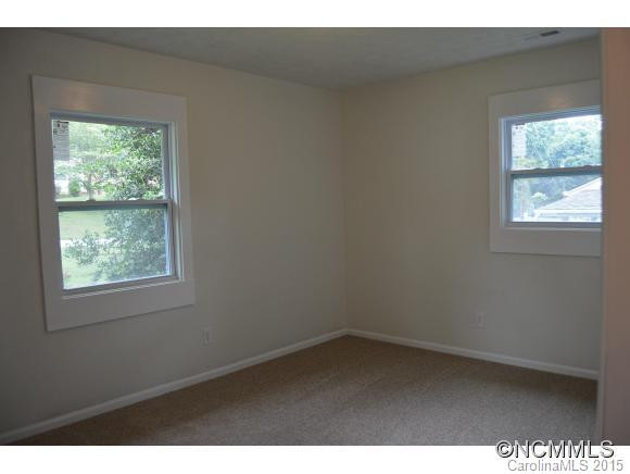18 Springside - Photo 8