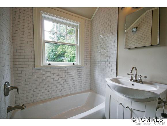 1 Waverly Road - Photo 11