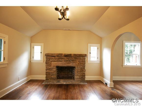 1 Waverly Road - Photo 3