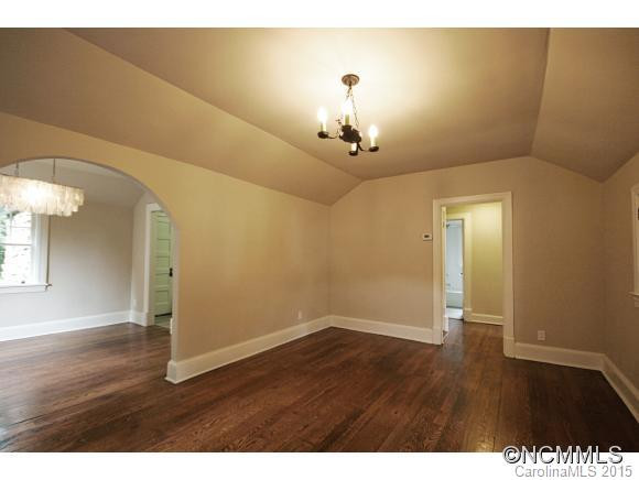 1 Waverly Road - Photo 4