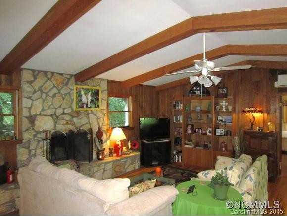 501 Apple Tree Court - Photo 2