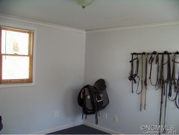 242 Gunns Rd - Photo 17