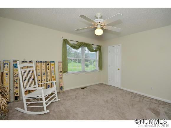 36 Warren Road - Photo 12