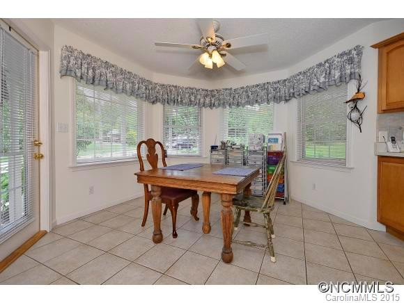 36 Warren Road - Photo 6