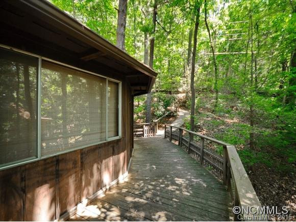 353 Sunset Drive - Photo 3
