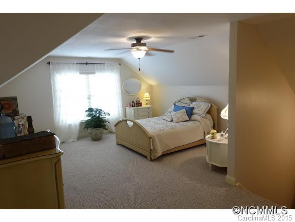 78 Mountain Meadow Circle - Photo 16