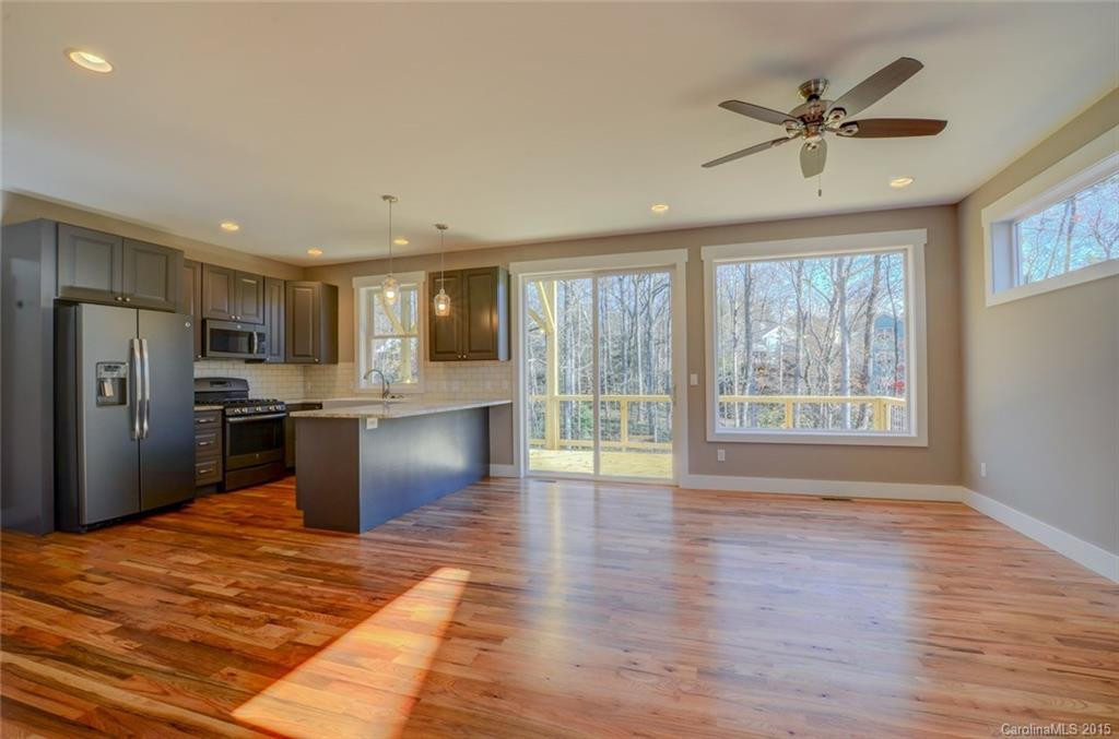 212 Sand Hill Road - Photo 4