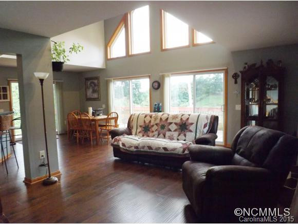 742 Silvers Cove Road - Photo 13