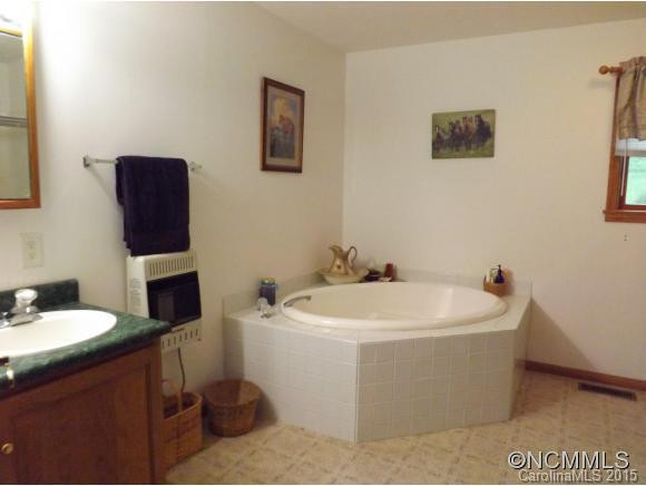 742 Silvers Cove Road - Photo 20