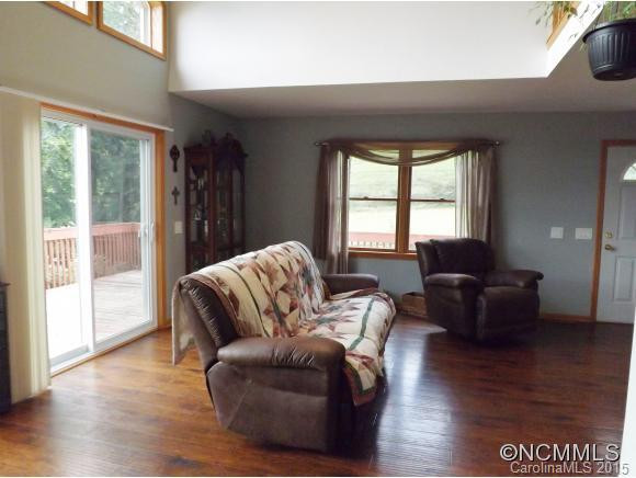 742 Silvers Cove Road - Photo 7