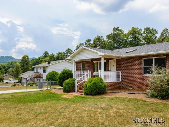 15 Spring Lake Drive - Photo 3