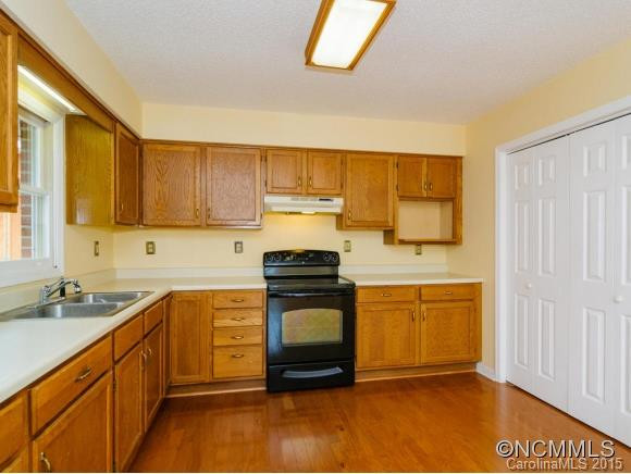 15 Spring Lake Drive - Photo 10