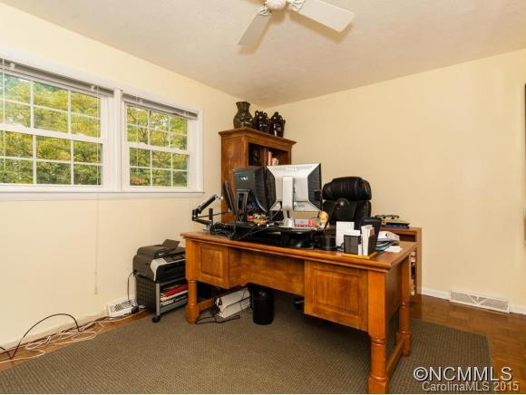 1 Parkview Drive - Photo 15