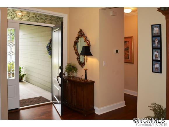 166 Waterside Drive - Photo 2