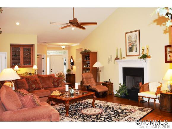 166 Waterside Drive - Photo 4