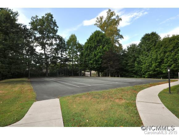 221 Hampton Ct - Photo 19