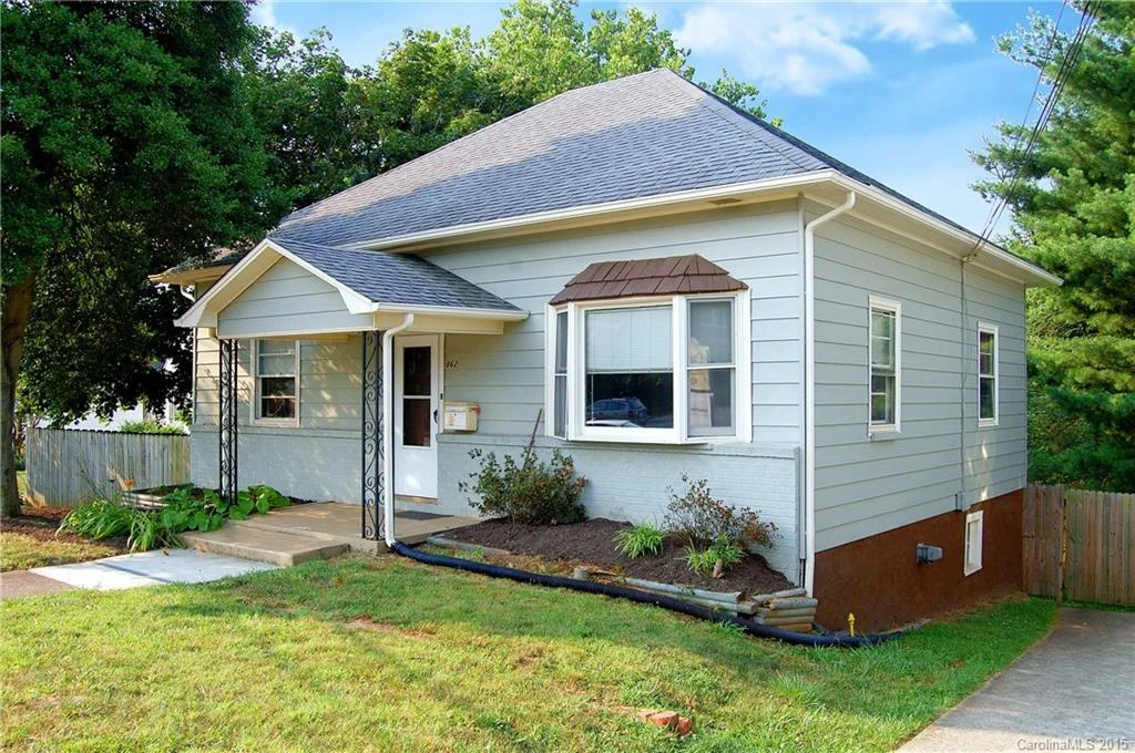 862 Haywood Road