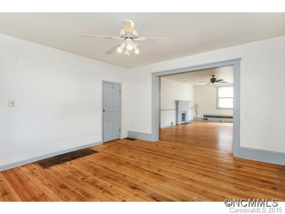 862 Haywood Road - Photo 3