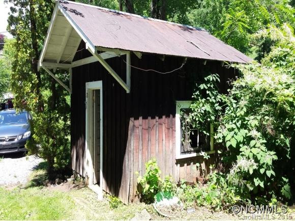108 FELMET ST - Photo 11