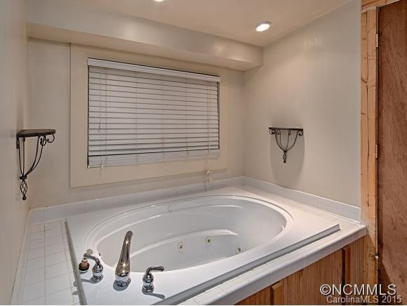 2594 HEMPHILL ROAD - Photo 9