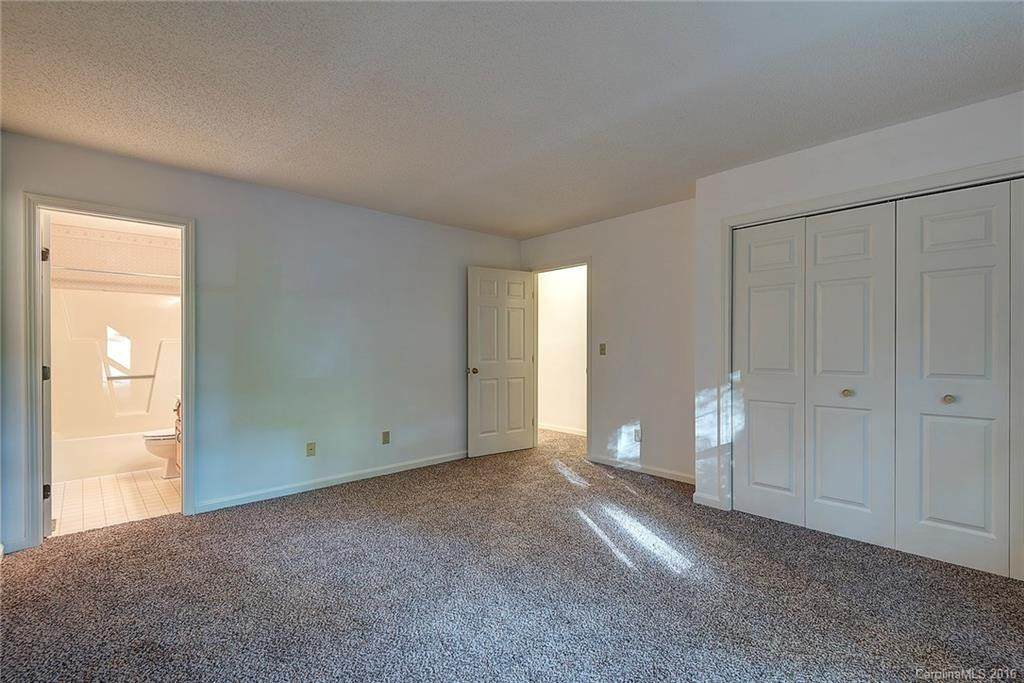65 Foxberry Drive - Photo 11
