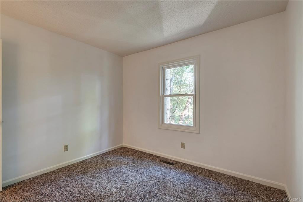 65 Foxberry Drive - Photo 17