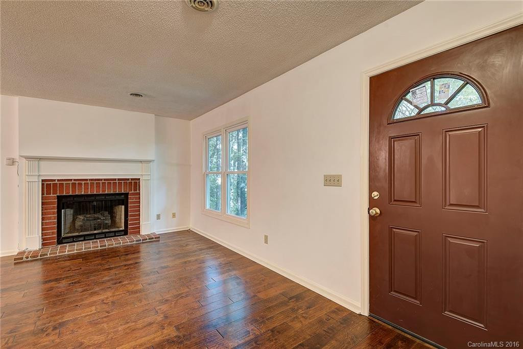 65 Foxberry Drive - Photo 3