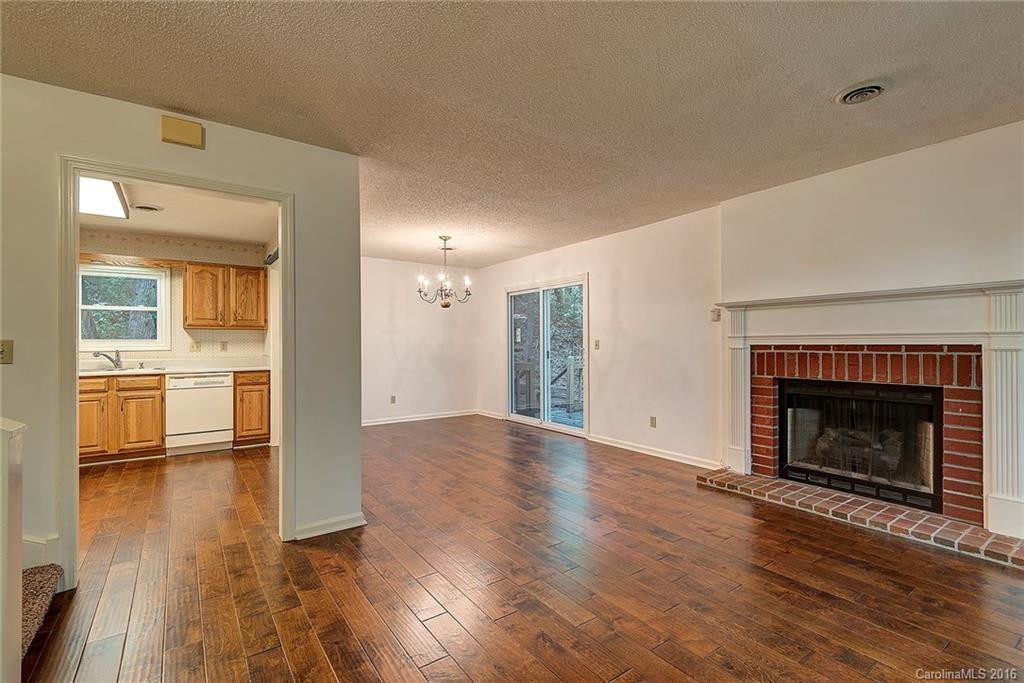65 Foxberry Drive - Photo 4