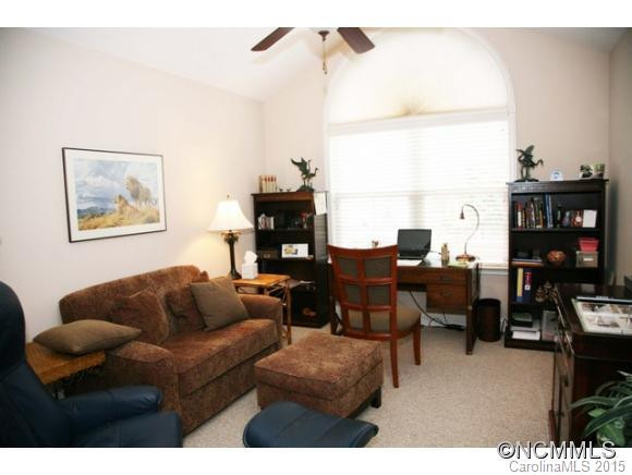 33 Mountain Meadow Circle - Photo 14