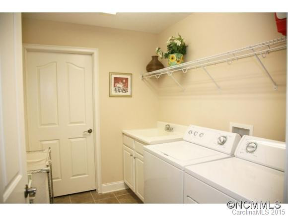 33 Mountain Meadow Circle - Photo 15