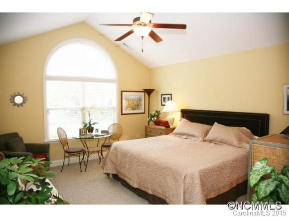 33 Mountain Meadow Circle - Photo 8