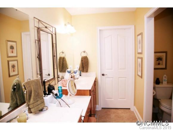 33 Mountain Meadow Circle - Photo 9