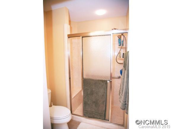 33 Mountain Meadow Circle - Photo 10