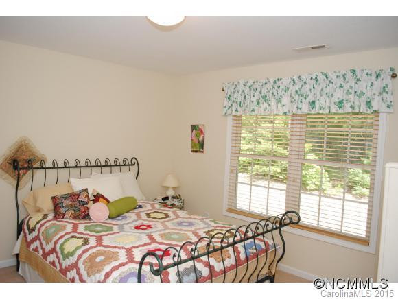 29 Aberdeen Drive - Photo 4